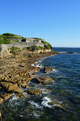 Fototapeta premium A view of Bare Island at La Perouse in Sydney, Australia