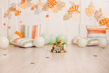 Card. Stylish photo zone. Light background, white wood floor. Сake smash concept.