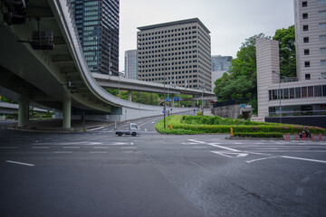 赤坂見附の交差点付近の風景
