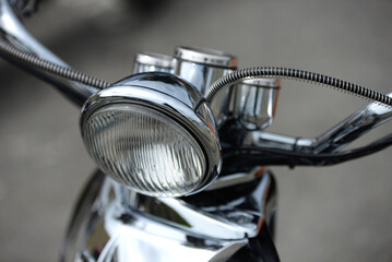 Phare de scooter