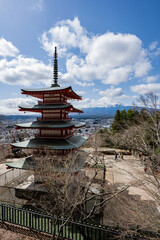 Fototapeta premium 新倉山浅間公園 - 忠霊塔