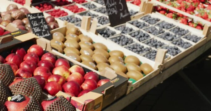 Obststand Obststand Bilder – Durchsuchen 115,106 Archivfotos, Vektorgrafiken und ...