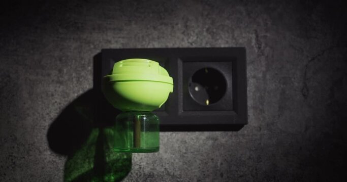 A device for killing mosquitoes in the house. Electric fumigator.