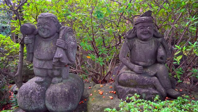 Many Buddhist statues in Japan have very different characteristics from each other, they are carved in stone.