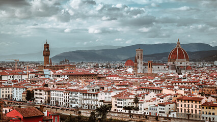 Obraz premium A cityscape of Florence from piazzale Michelangelo.