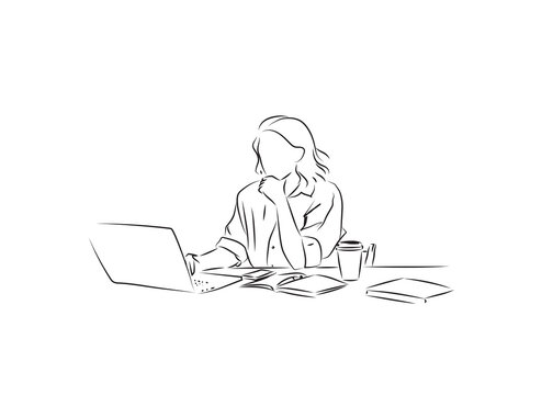 femme qui travaille au bureau sur un ordinateur portable