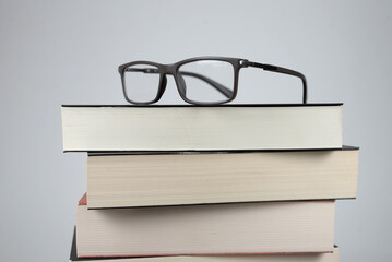 Livres lecture lunettes