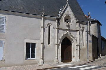Obraz premium Maison typique, vue de l'extérieur, ville de Châteauroux, département de l'Indre, France