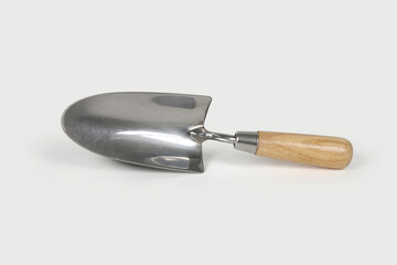 Outil - petite pelle de jardin