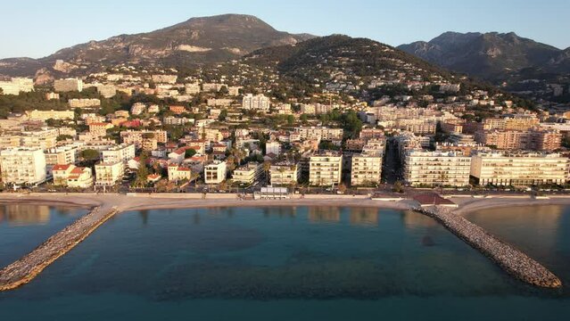 vue panoramique sur Roquebrune Cap Martin - C&ocirc;te d'Azur