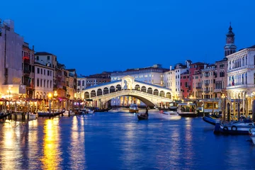Poster Venetië Rialtobrug over Canal Grande met gondel reizen reizen vakantie vakantie stad in Italië © Markus Mainka