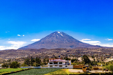 View of Misti, known as Putina, Guagua Putina. Arequipa, Peru. - obrazy, fototapety, plakaty