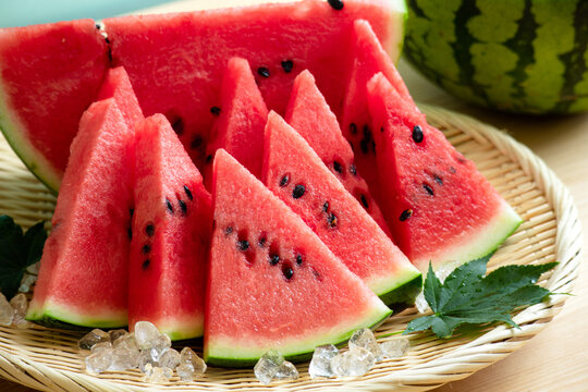 すいか Images – Browse 13,922 Stock Photos, Vectors, and Video