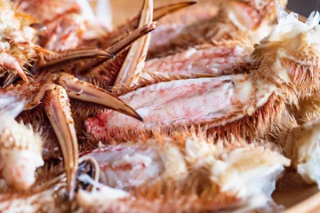 Foto auf Leinwand 北海道産の茹でた毛蟹。殻を剥いて食べやすくした毛蟹。 © yukimco