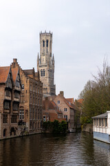 Fototapeta na wymiar View of the Belfort of Brugge from the canals