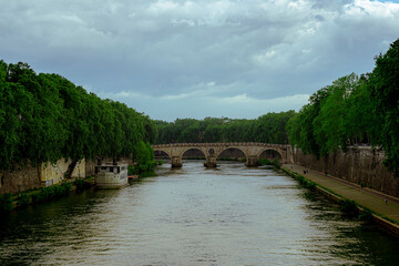 Fototapeta premium Overview on the Tiber river in Rome