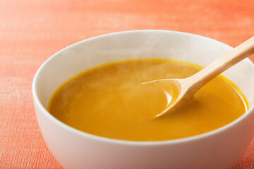 新鮮素材のかぼちゃのポタージュスープ