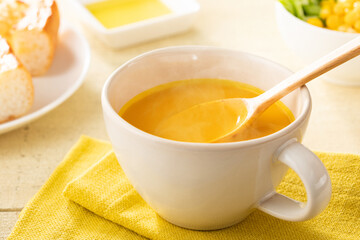 新鮮素材のかぼちゃのポタージュスープ