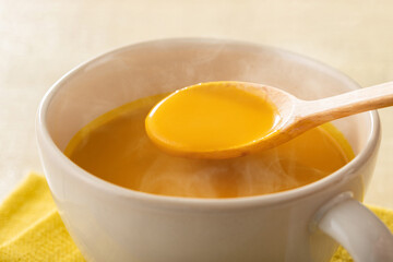 新鮮素材のかぼちゃのポタージュスープ