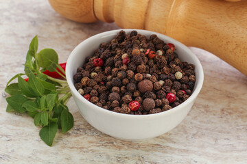 Peppercorn mix heap in the bowl