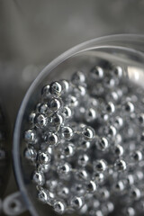 Décoration de Noël - Boules argentées