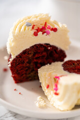 Red Velvet Cupcakes with White Chocolate Ganache Frosting