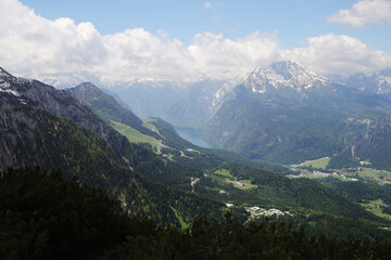 Obraz premium Panorama opening from Kehlstain mountain, the Bavarian Alps, Germany 
