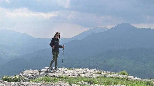 Escursione con in montagna