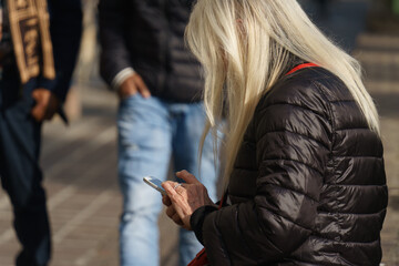 person with smartphone
