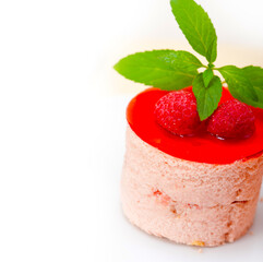 fresh raspberry cake mousse dessert