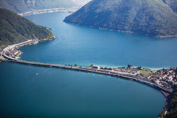 Vue a&eacute;rienne du ponte Diga de Melide