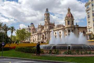 Fototapeta na wymiar Plaza del Ayuntamiento city aquare in Valencia