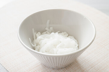 うどん風こんにゃく麺