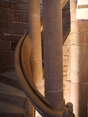 Blick in gewundene Wendeltreppe auf der Hochkönigsburg (Haut Koenigsbourgh) bei Orschwiller im...