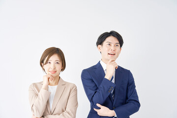ビジネスウーマンとビジネスマン　考える　白背景