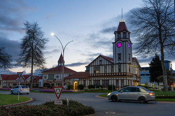 The town of Rotorua, New Zealand at dusk - obrazy, fototapety, plakaty