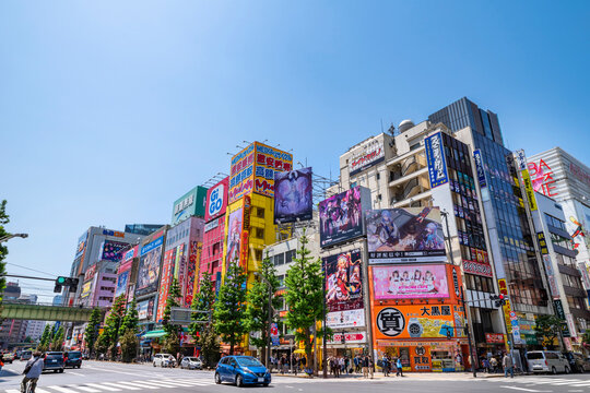 秋葉原電気街・中央通りの街並み（2022年5月）
