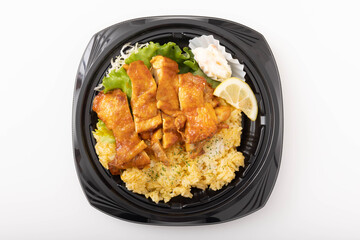 タンドリーチキンとカレーピラフ弁当