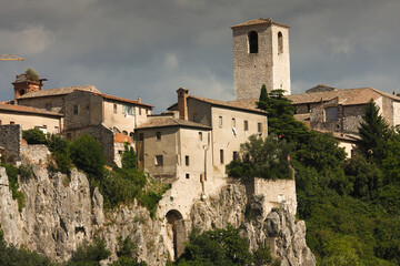 Fototapeta premium Narni medievale, scorci di vicoli antichi