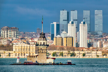 Obraz premium Maiden Tower and Şişli