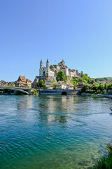 Aarburg, Kirche, Festung, Aare, Fluss, Altstadt, Altstadthäuser, Flussufer, Uferweg, Brücke, Aargau, Zofingen, Frühling, Sommer, Schweiz