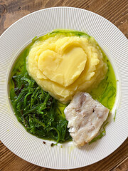 Mashed potatoes with fish fillets