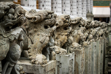 Criaturas guardianas de templo Wat Pho, en Tailandia