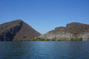 Sumidero Canyon (Spanish: Cañón del Sumidero) is a deep natural canyon located just north of the city of Chiapa de Corzo in the state of Chiapas, in southern Mexico.