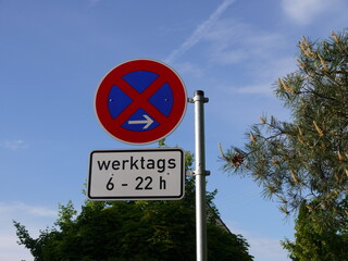 Das Straßenschild
