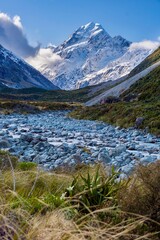 Fototapeta na wymiar A clear Winter's day in Aoraki Mount Cook National Park, New Zealand