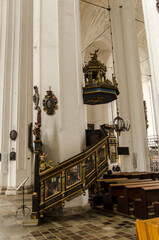 wnętrze katedry w Gdańsku