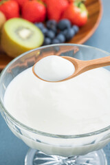 とろっとなめらかなヨーグルト