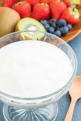 とろっとなめらかなヨーグルト