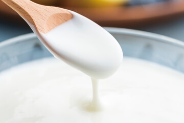 とろっとなめらかなヨーグルト